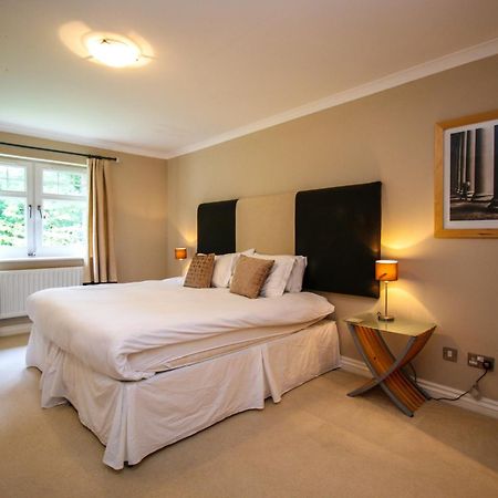 Turnberry Apartments Rom bilde
