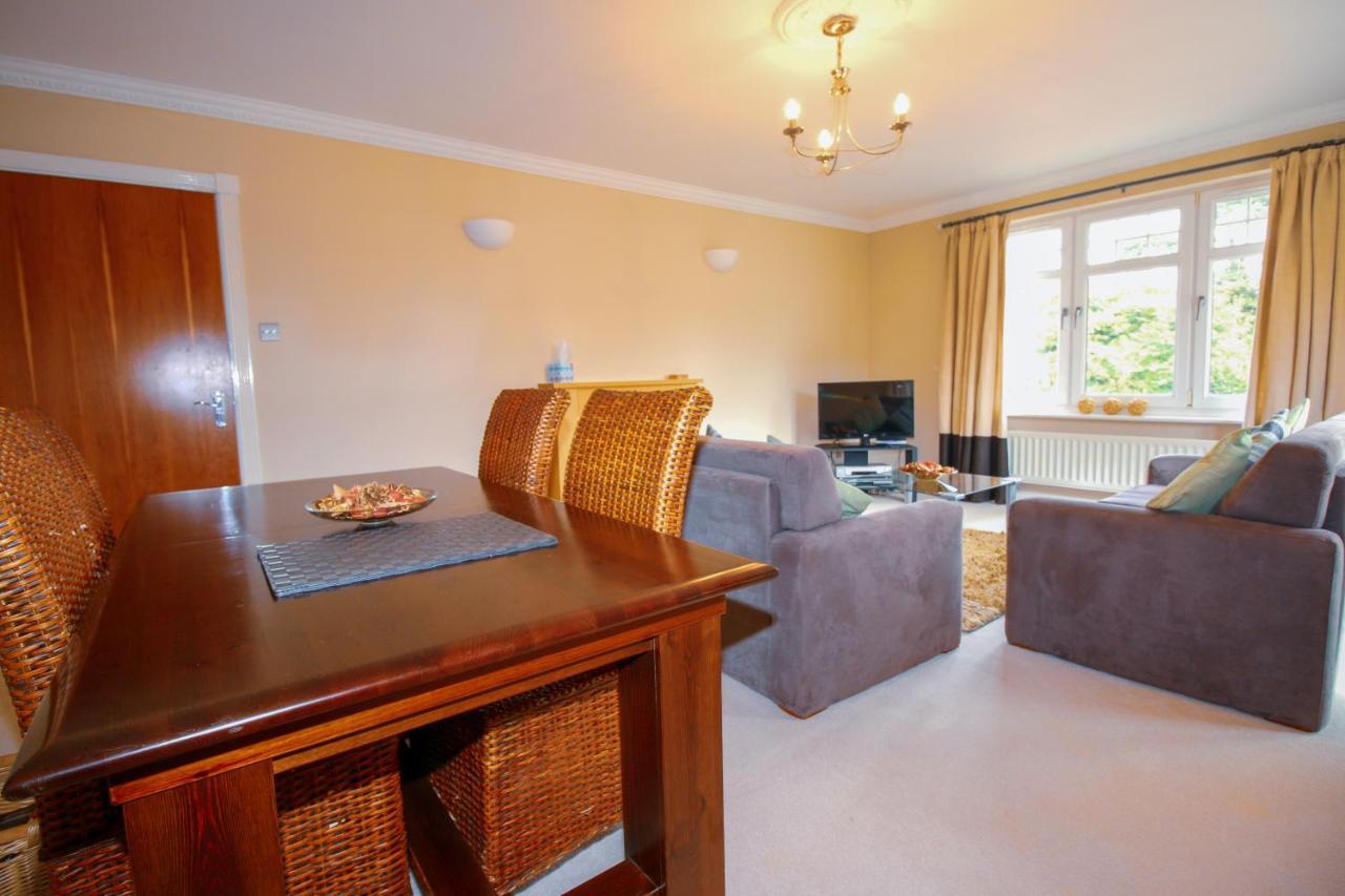 Turnberry Apartments Rom bilde